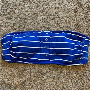 ✨3 for 15✨Blue and white striped bikini top